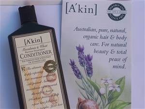 Akin Wheat & Macadamia Conditioner